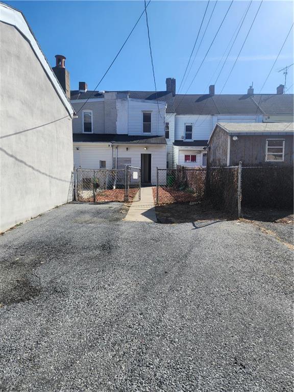 Allentown City, Pennsylvania 18103, United States, 3 Bedrooms Bedrooms, ,2 BathroomsBathrooms,Residential,Pending,86975