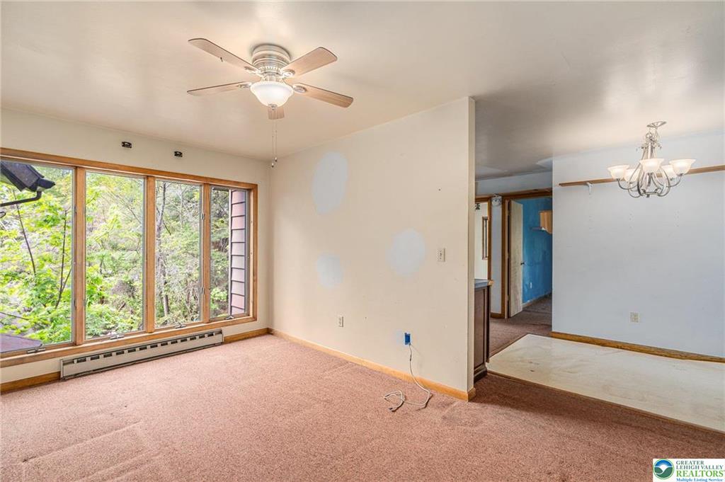 Upper Milford Twp, Pennsylvania 18092, United States, 5 Bedrooms Bedrooms, ,4 BathroomsBathrooms,Residential,Pending,123345