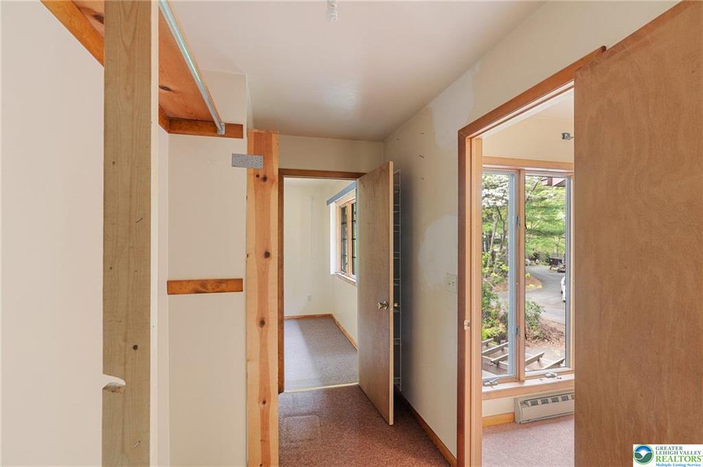 Upper Milford Twp, Pennsylvania 18092, United States, 5 Bedrooms Bedrooms, ,4 BathroomsBathrooms,Residential,Pending,123345