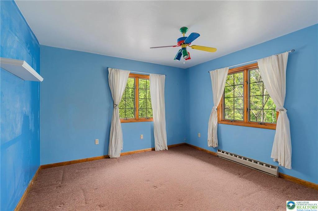 Upper Milford Twp, Pennsylvania 18092, United States, 5 Bedrooms Bedrooms, ,4 BathroomsBathrooms,Residential,Pending,123345