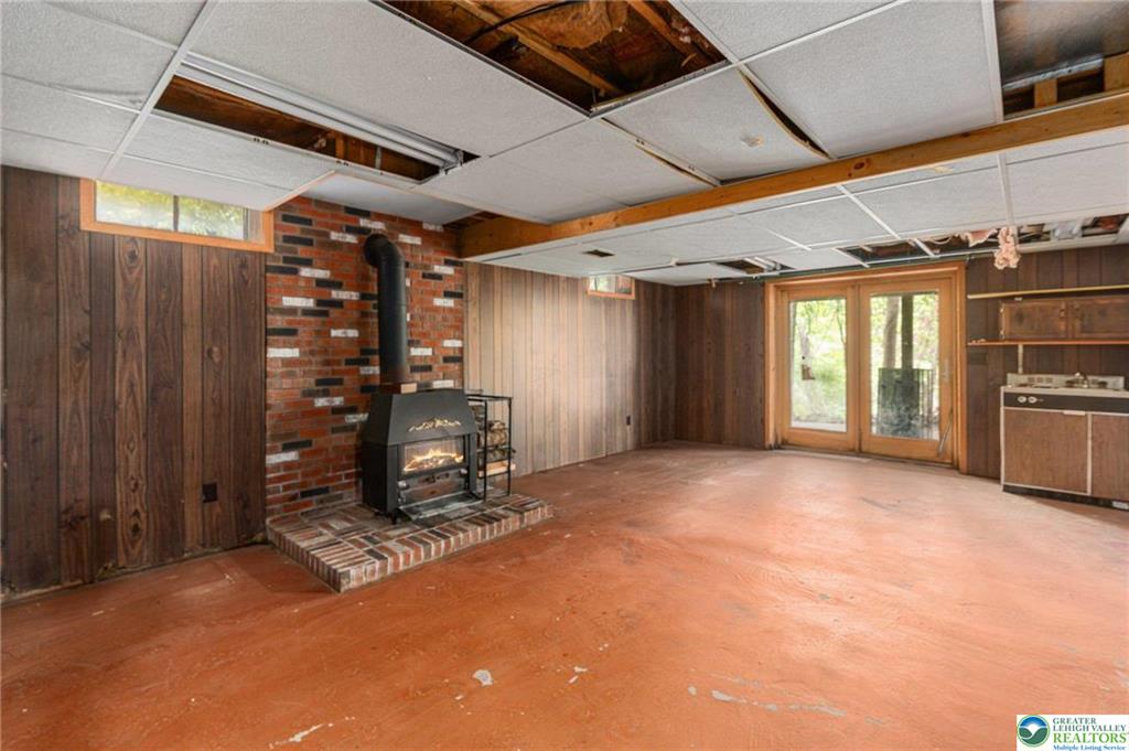 Upper Milford Twp, Pennsylvania 18092, United States, 5 Bedrooms Bedrooms, ,4 BathroomsBathrooms,Residential,Pending,123345