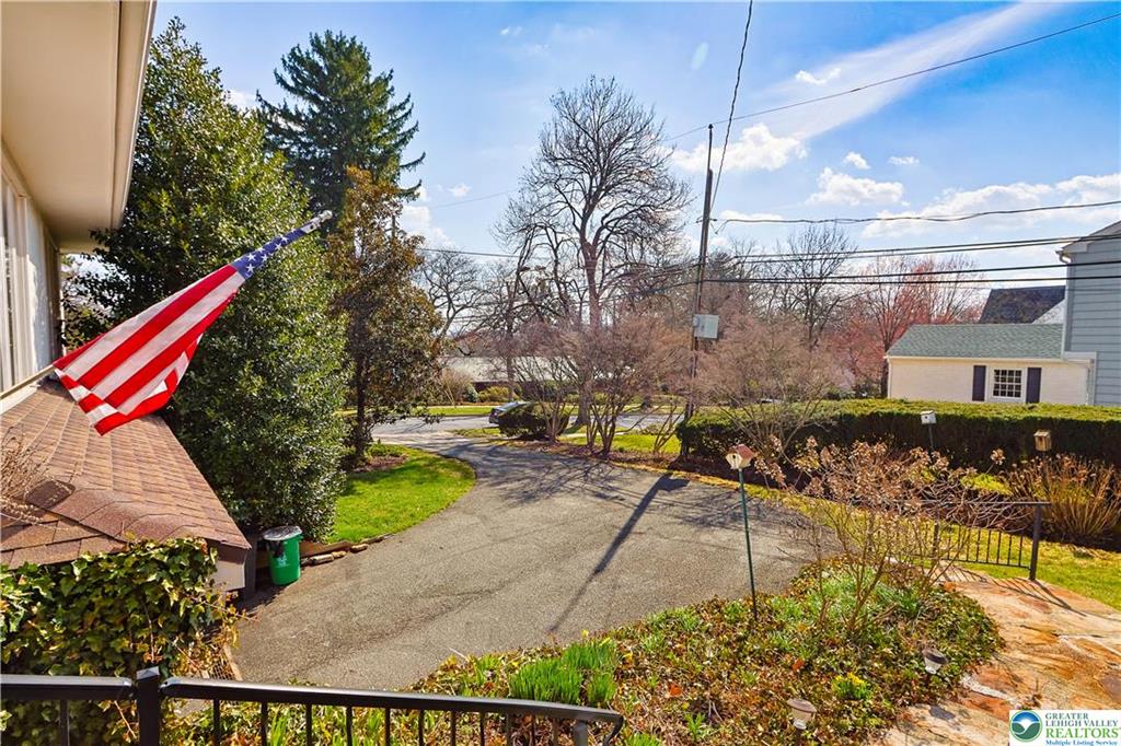 Allentown City, Pennsylvania 18104, United States, 5 Bedrooms Bedrooms, ,4 BathroomsBathrooms,Residential,Active,113348