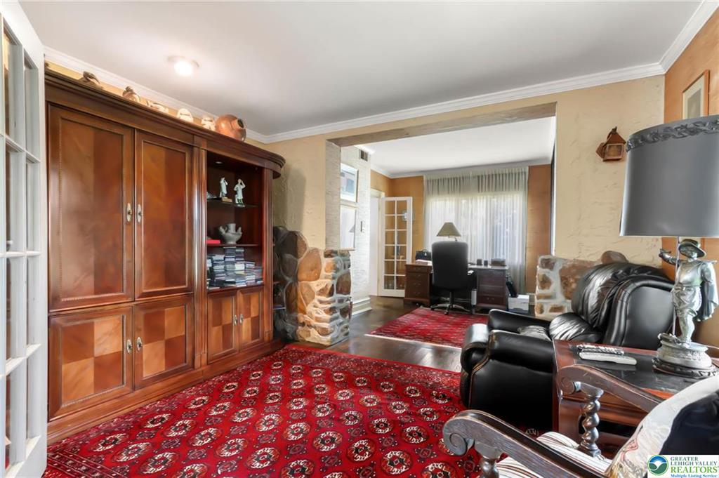 Allentown City, Pennsylvania 18104, United States, 5 Bedrooms Bedrooms, ,4 BathroomsBathrooms,Residential,Active,113348