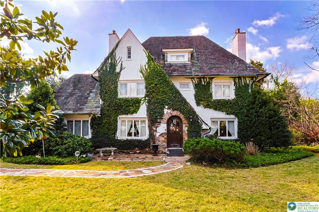 Allentown City, Pennsylvania 18104, United States, 5 Bedrooms Bedrooms, ,4 BathroomsBathrooms,Residential,Active,113348