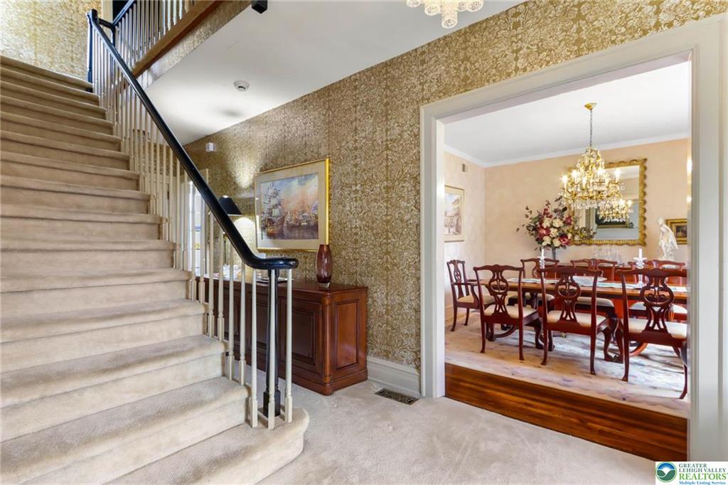 Allentown City, Pennsylvania 18104, United States, 5 Bedrooms Bedrooms, ,4 BathroomsBathrooms,Residential,Active,113348