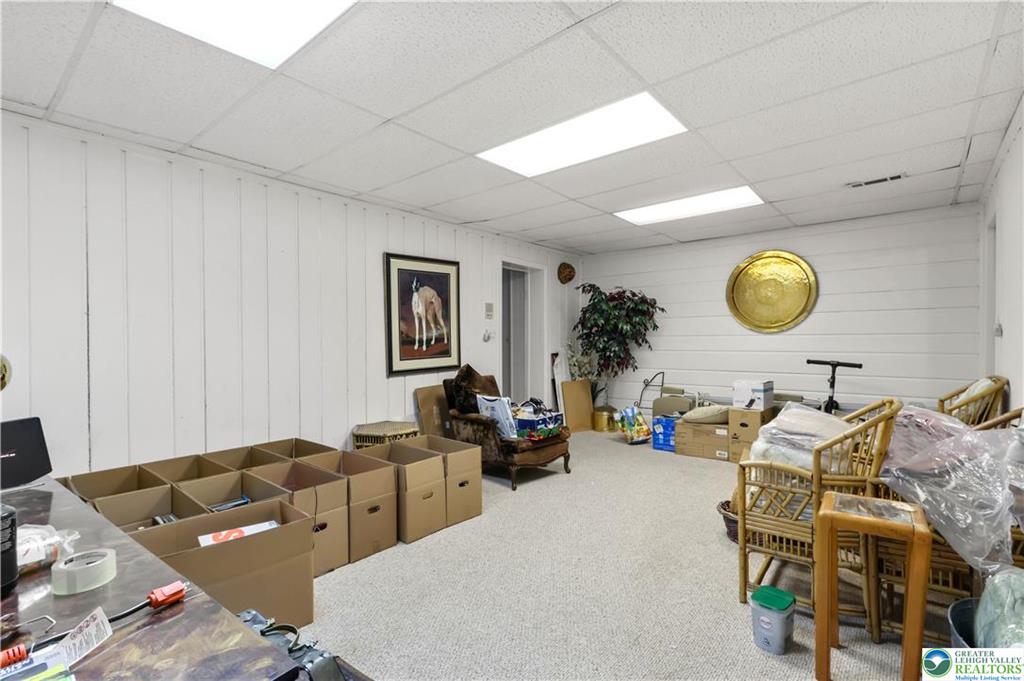 Allentown City, Pennsylvania 18104, United States, 5 Bedrooms Bedrooms, ,4 BathroomsBathrooms,Residential,Active,113348