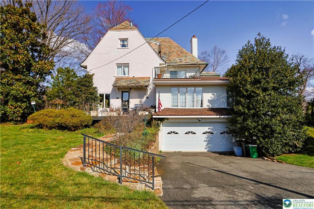 Allentown City, Pennsylvania 18104, United States, 5 Bedrooms Bedrooms, ,4 BathroomsBathrooms,Residential,Active,113348