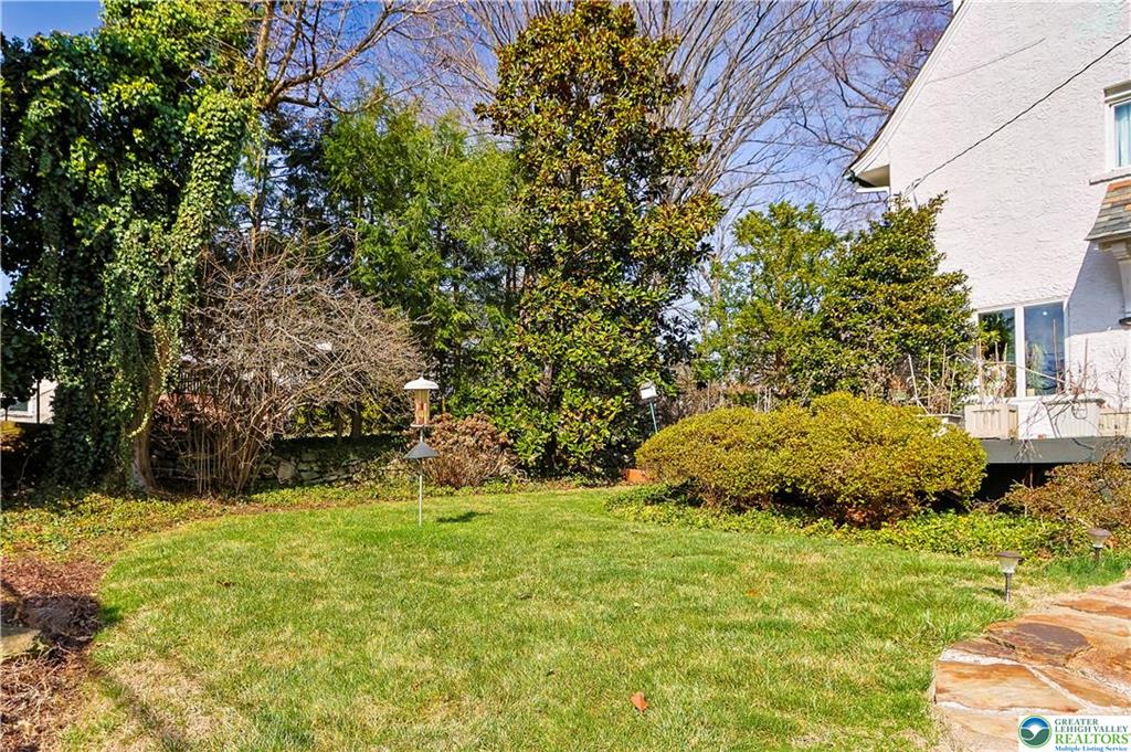 Allentown City, Pennsylvania 18104, United States, 5 Bedrooms Bedrooms, ,4 BathroomsBathrooms,Residential,Active,113348