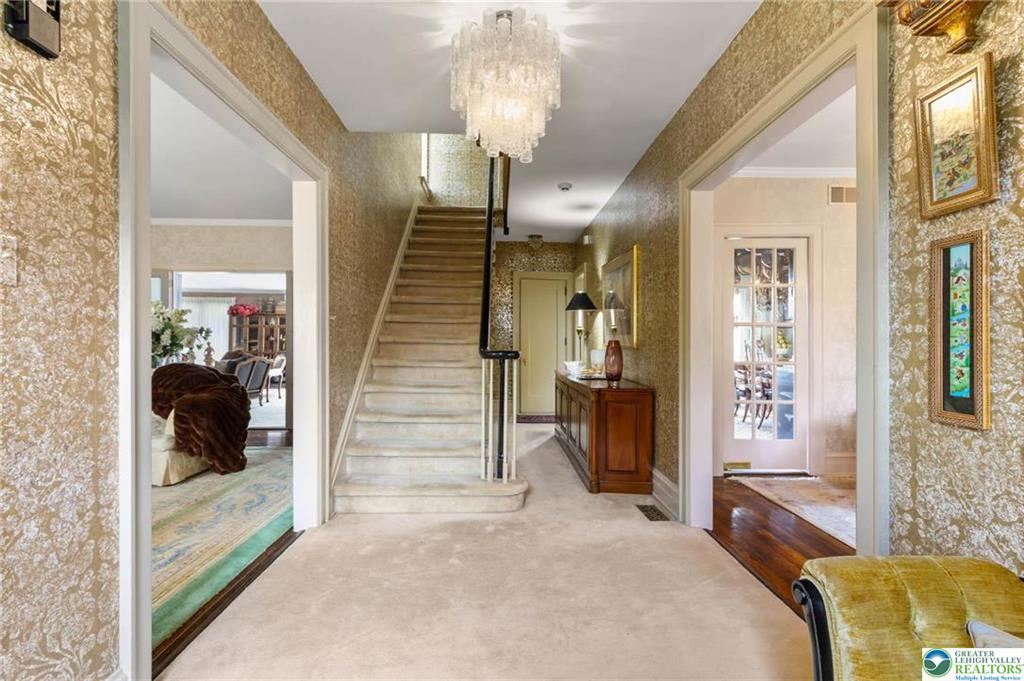 Allentown City, Pennsylvania 18104, United States, 5 Bedrooms Bedrooms, ,4 BathroomsBathrooms,Residential,Active,113348