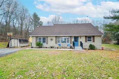 312 Village Edge Drive, Chestnuthill Twp, PA 18322 - #: 734334