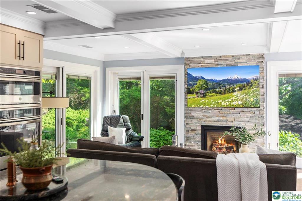 Lower Macungie Twp, Pennsylvania 18049, United States, 4 Bedrooms Bedrooms, ,6 BathroomsBathrooms,Residential,Pending,131119