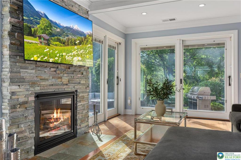 Lower Macungie Twp, Pennsylvania 18049, United States, 4 Bedrooms Bedrooms, ,6 BathroomsBathrooms,Residential,Pending,131119