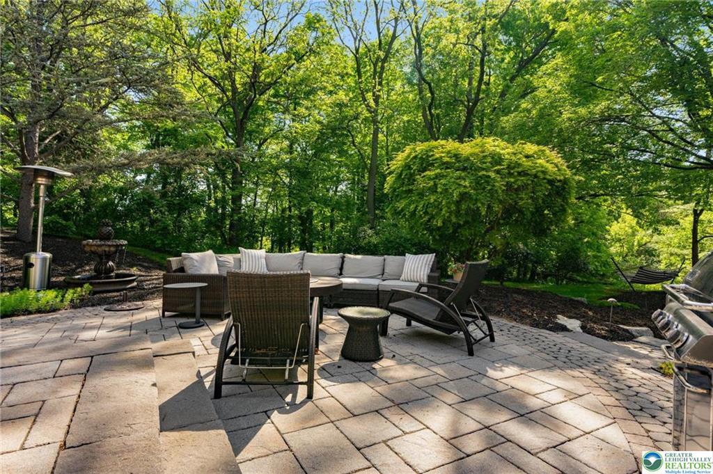 Lower Macungie Twp, Pennsylvania 18049, United States, 4 Bedrooms Bedrooms, ,6 BathroomsBathrooms,Residential,Pending,131119