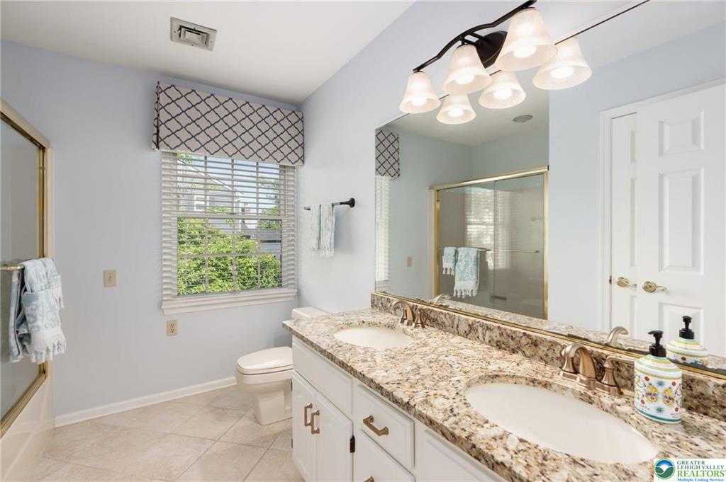 Lower Macungie Twp, Pennsylvania 18049, United States, 4 Bedrooms Bedrooms, ,6 BathroomsBathrooms,Residential,Pending,131119