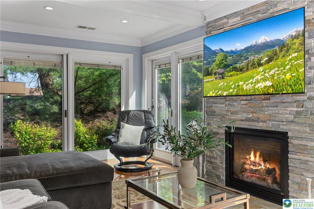 Lower Macungie Twp, Pennsylvania 18049, United States, 4 Bedrooms Bedrooms, ,6 BathroomsBathrooms,Residential,Pending,131119