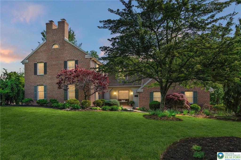 Lower Macungie Twp, Pennsylvania 18049, United States, 4 Bedrooms Bedrooms, ,6 BathroomsBathrooms,Residential,Pending,131119