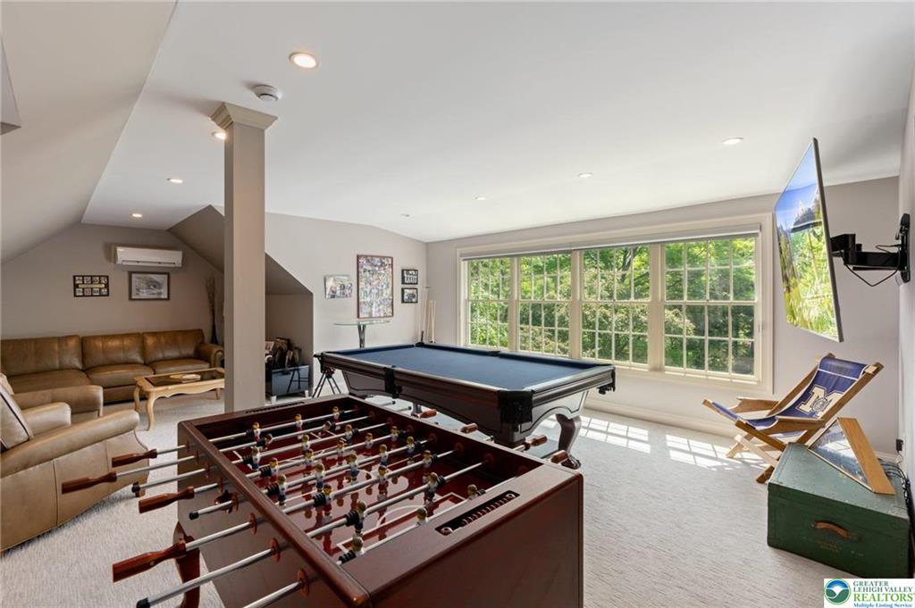 Lower Macungie Twp, Pennsylvania 18049, United States, 4 Bedrooms Bedrooms, ,6 BathroomsBathrooms,Residential,Pending,131119