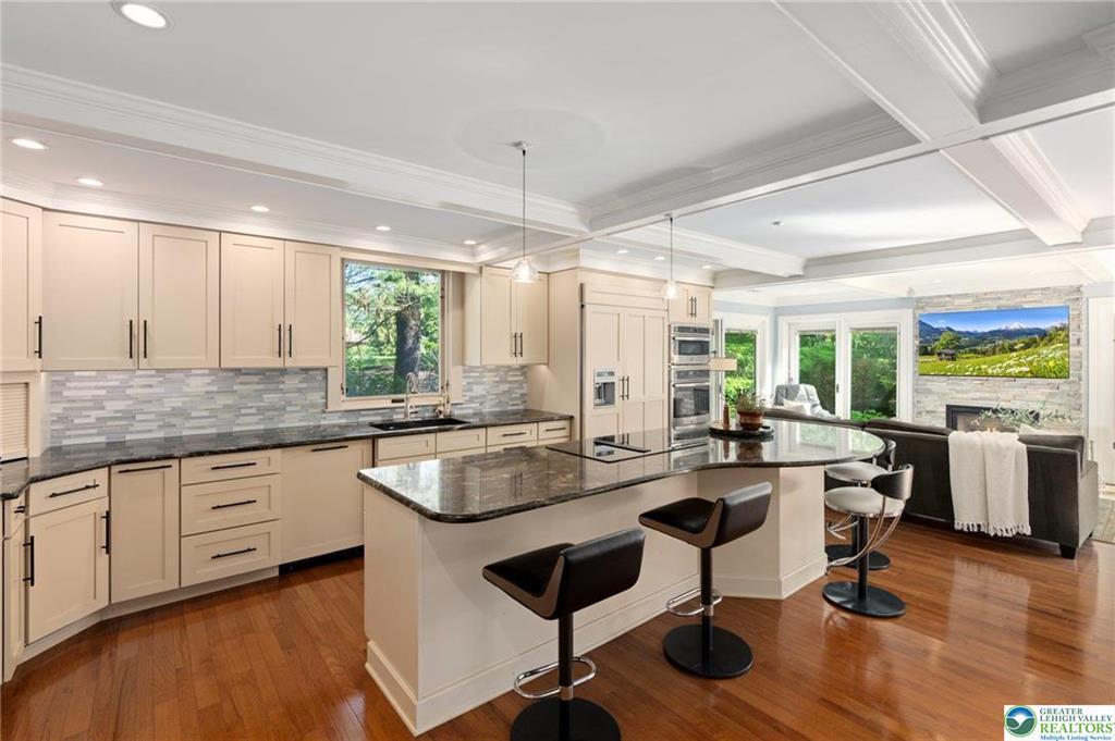 Lower Macungie Twp, Pennsylvania 18049, United States, 4 Bedrooms Bedrooms, ,6 BathroomsBathrooms,Residential,Pending,131119