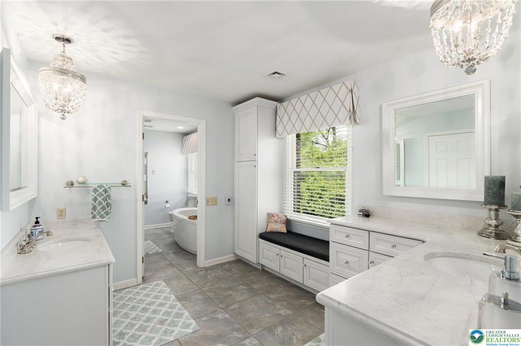 Lower Macungie Twp, Pennsylvania 18049, United States, 4 Bedrooms Bedrooms, ,6 BathroomsBathrooms,Residential,Pending,131119