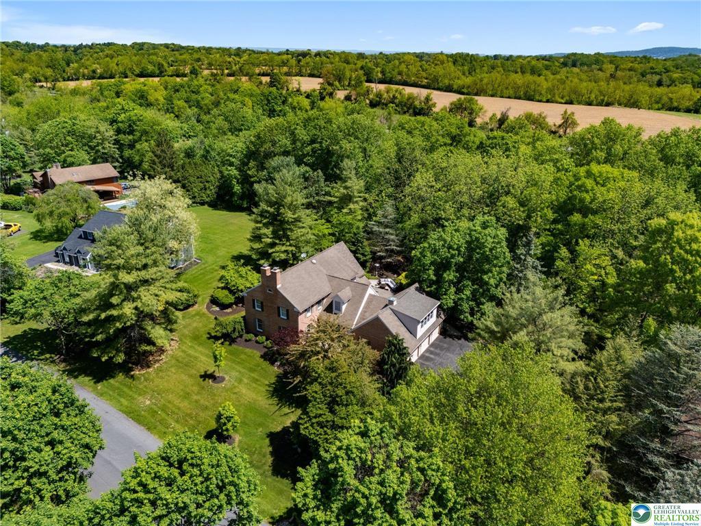 Lower Macungie Twp, Pennsylvania 18049, United States, 4 Bedrooms Bedrooms, ,6 BathroomsBathrooms,Residential,Pending,131119