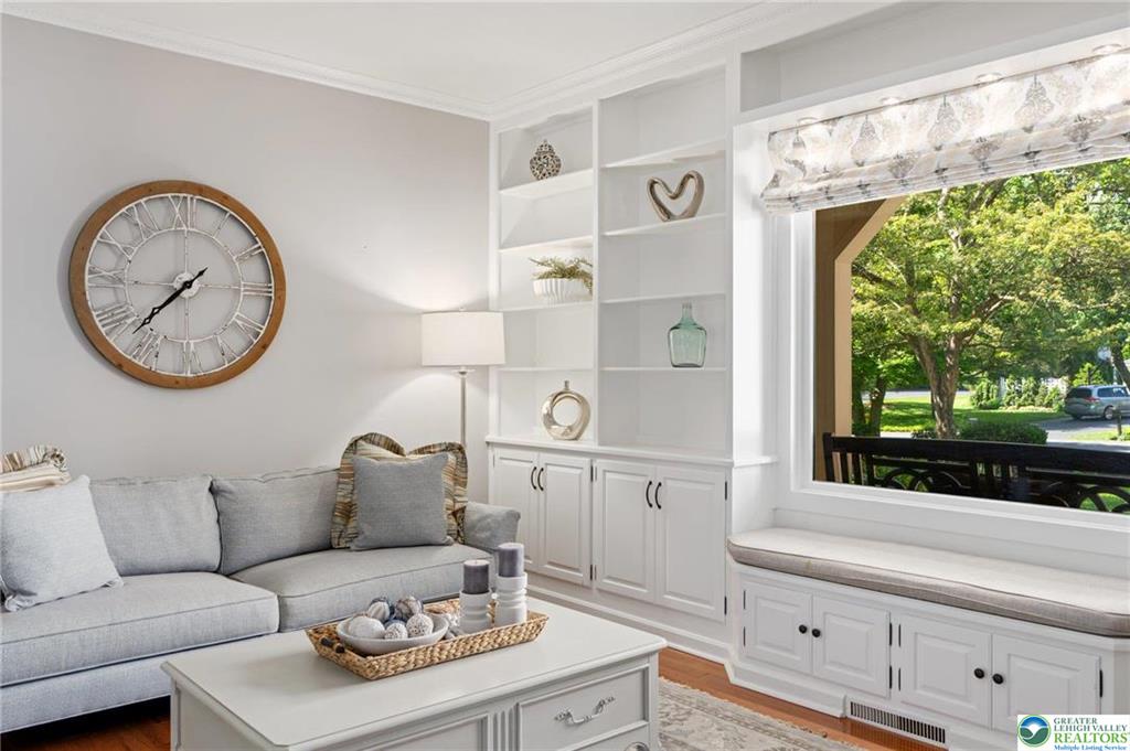 Lower Macungie Twp, Pennsylvania 18049, United States, 4 Bedrooms Bedrooms, ,6 BathroomsBathrooms,Residential,Pending,131119