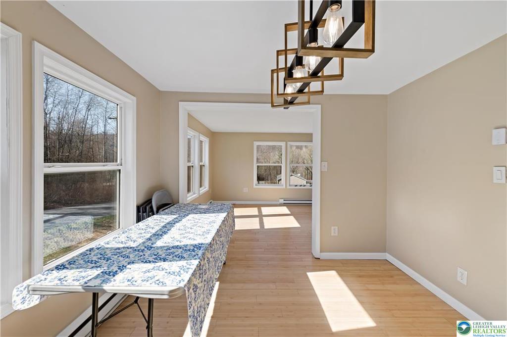 Nesquehoning Borough, Pennsylvania 18240, United States, 5 Bedrooms Bedrooms, ,3 BathroomsBathrooms,Residential,Active,108243