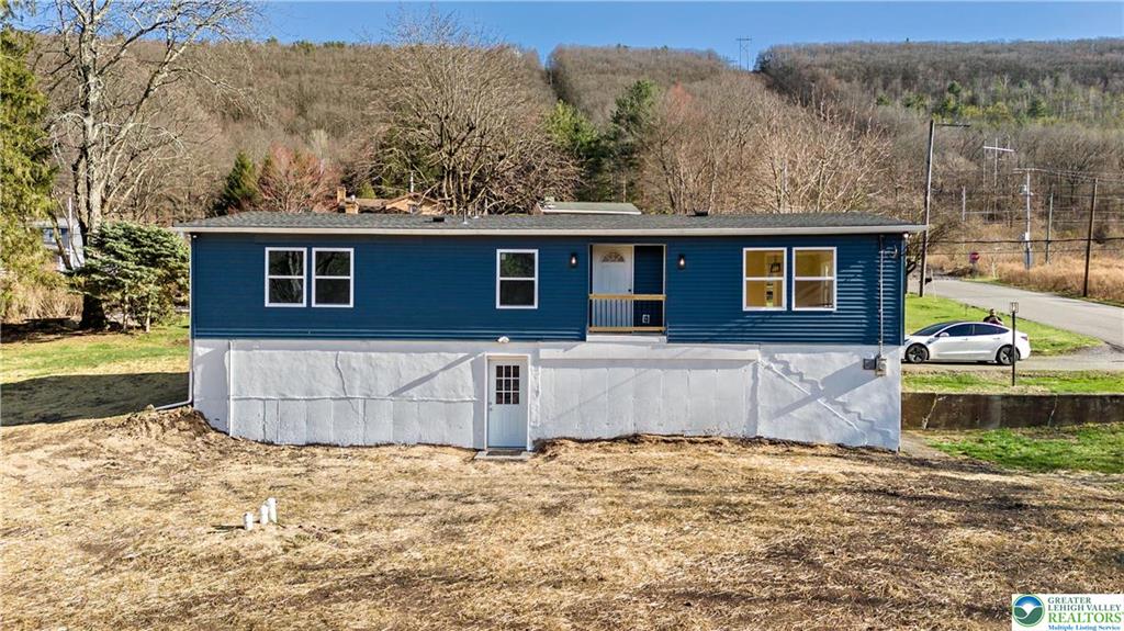 Nesquehoning Borough, Pennsylvania 18240, United States, 5 Bedrooms Bedrooms, ,3 BathroomsBathrooms,Residential,Active,108243