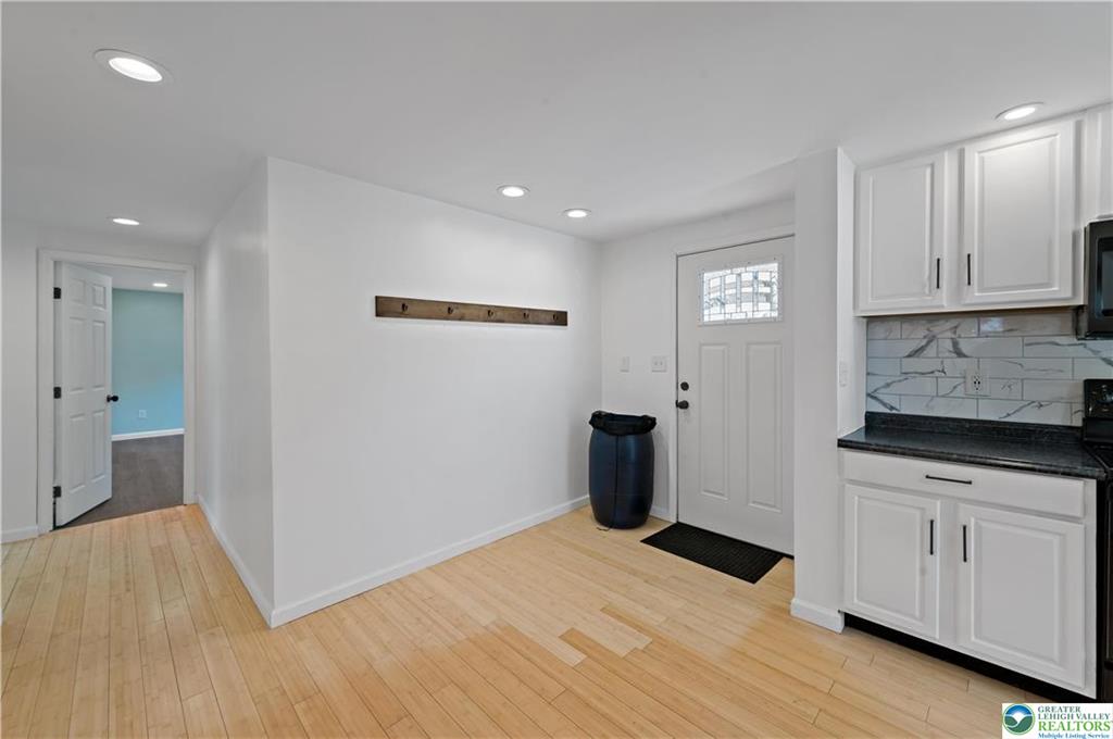 Nesquehoning Borough, Pennsylvania 18240, United States, 5 Bedrooms Bedrooms, ,3 BathroomsBathrooms,Residential,Active,108243