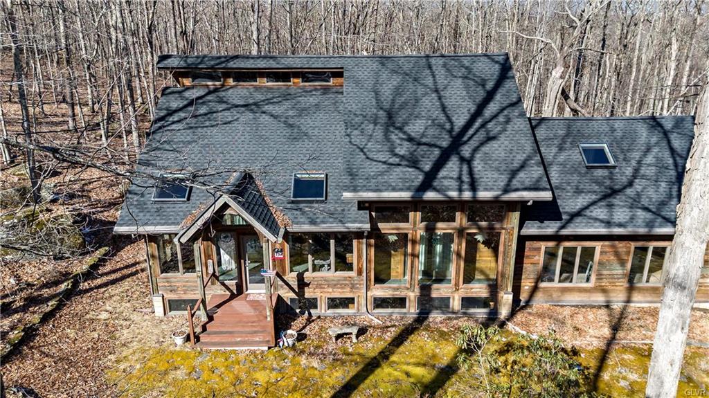 Wayne County, Pennsylvania 18428, United States, 4 Bedrooms Bedrooms, ,3 BathroomsBathrooms,Residential,Active,85959