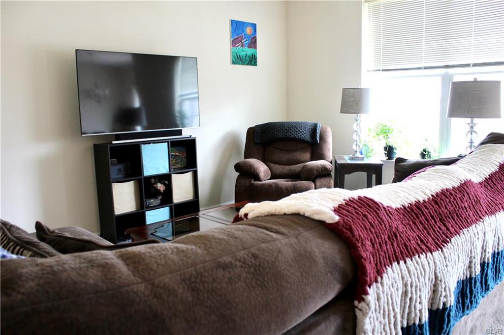 Upper Macungie Twp, Pennsylvania 18104, United States, 3 Bedrooms Bedrooms, ,3 BathroomsBathrooms,Residential,Active,96930