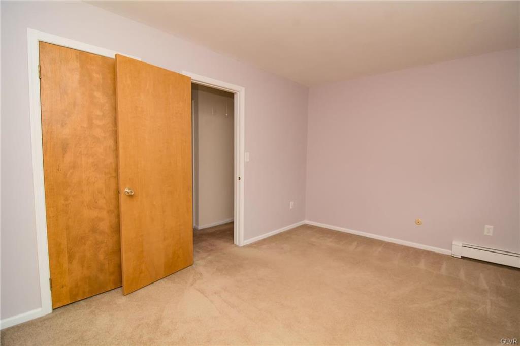 Upper Macungie Twp, Pennsylvania 18104, United States, 5 Bedrooms Bedrooms, ,3 BathroomsBathrooms,Residential,Pending,104856