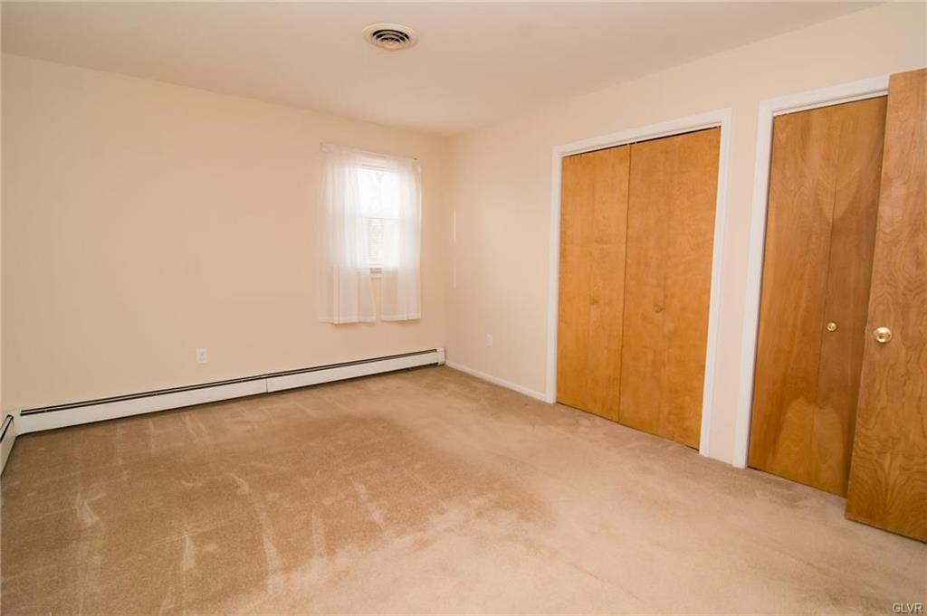 Upper Macungie Twp, Pennsylvania 18104, United States, 5 Bedrooms Bedrooms, ,3 BathroomsBathrooms,Residential,Pending,104856