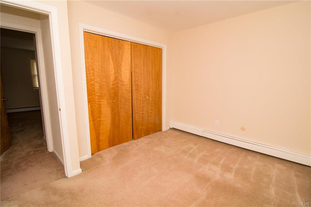 Upper Macungie Twp, Pennsylvania 18104, United States, 5 Bedrooms Bedrooms, ,3 BathroomsBathrooms,Residential,Pending,104856