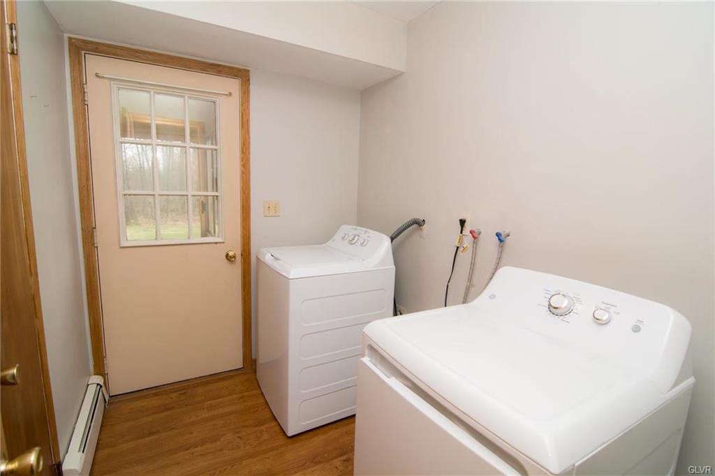 Upper Macungie Twp, Pennsylvania 18104, United States, 5 Bedrooms Bedrooms, ,3 BathroomsBathrooms,Residential,Pending,104856