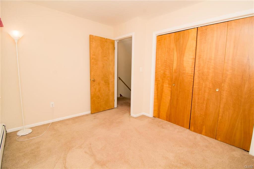 Upper Macungie Twp, Pennsylvania 18104, United States, 5 Bedrooms Bedrooms, ,3 BathroomsBathrooms,Residential,Pending,104856