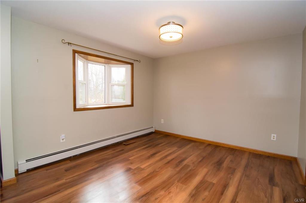 Upper Macungie Twp, Pennsylvania 18104, United States, 5 Bedrooms Bedrooms, ,3 BathroomsBathrooms,Residential,Pending,104856