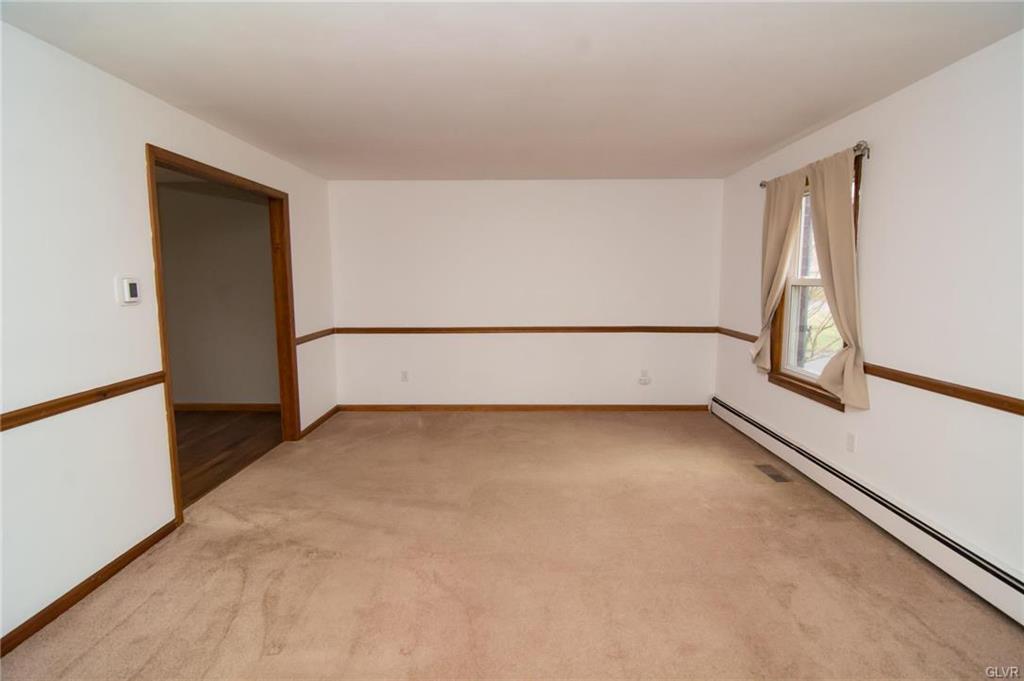 Upper Macungie Twp, Pennsylvania 18104, United States, 5 Bedrooms Bedrooms, ,3 BathroomsBathrooms,Residential,Pending,104856