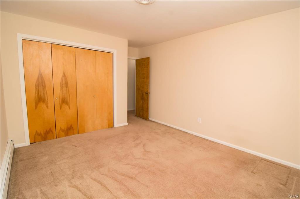 Upper Macungie Twp, Pennsylvania 18104, United States, 5 Bedrooms Bedrooms, ,3 BathroomsBathrooms,Residential,Pending,104856