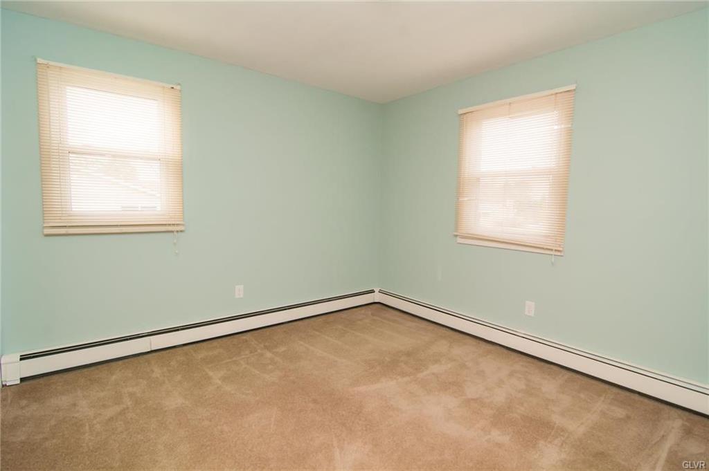 Upper Macungie Twp, Pennsylvania 18104, United States, 5 Bedrooms Bedrooms, ,3 BathroomsBathrooms,Residential,Pending,104856