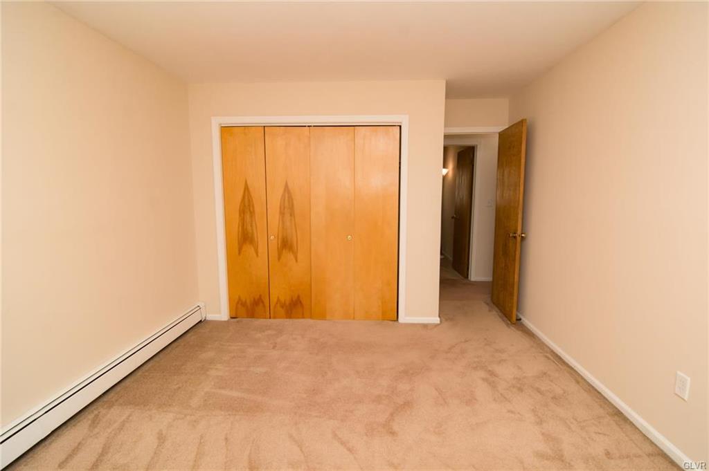 Upper Macungie Twp, Pennsylvania 18104, United States, 5 Bedrooms Bedrooms, ,3 BathroomsBathrooms,Residential,Pending,104856