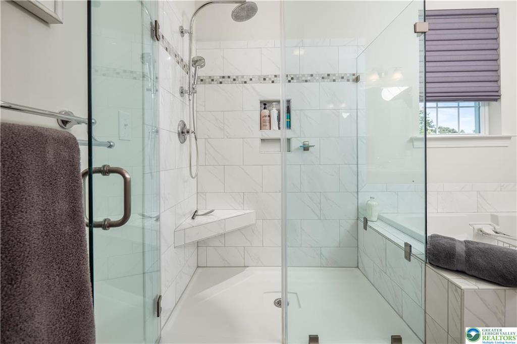 Bushkill Twp, Pennsylvania 18064, United States, 3 Bedrooms Bedrooms, ,3 BathroomsBathrooms,Residential,Active,145907