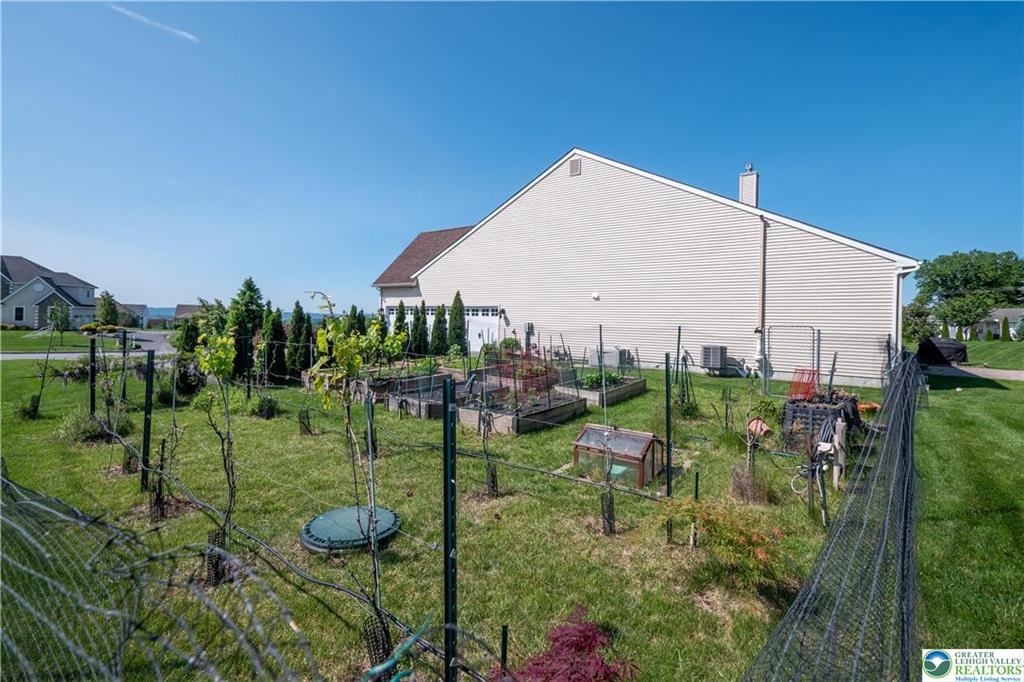 Bushkill Twp, Pennsylvania 18064, United States, 3 Bedrooms Bedrooms, ,3 BathroomsBathrooms,Residential,Active,145907