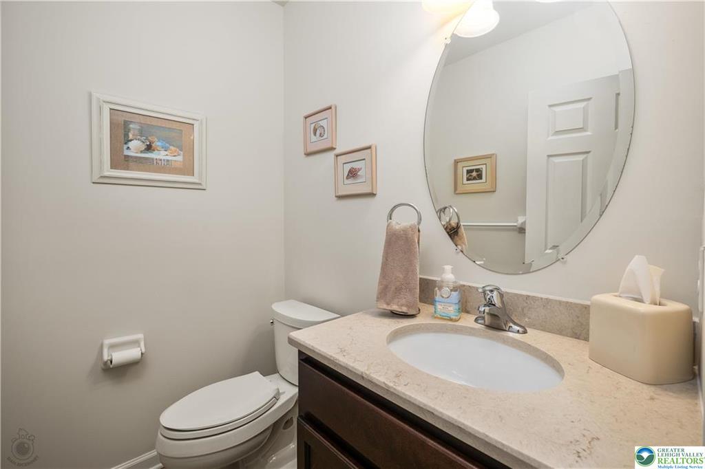 Bushkill Twp, Pennsylvania 18064, United States, 3 Bedrooms Bedrooms, ,3 BathroomsBathrooms,Residential,Active,145907