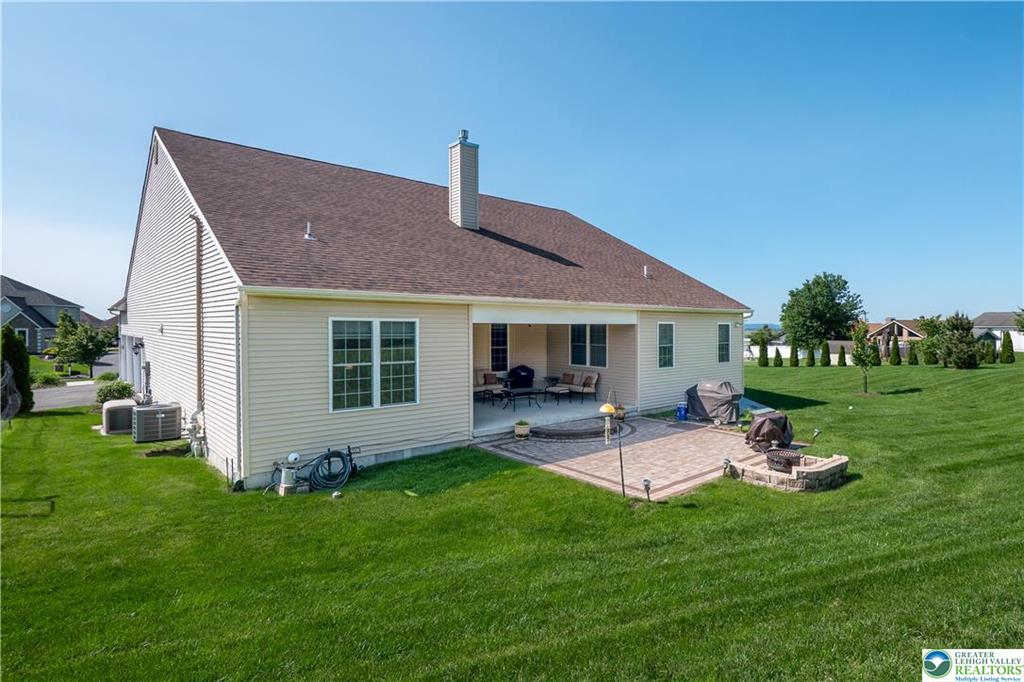 Bushkill Twp, Pennsylvania 18064, United States, 3 Bedrooms Bedrooms, ,3 BathroomsBathrooms,Residential,Active,145907