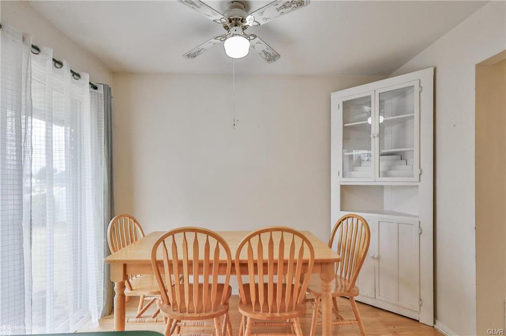 Bethlehem City, Pennsylvania 18017, United States, 2 Bedrooms Bedrooms, ,2 BathroomsBathrooms,Residential,Pending,84447