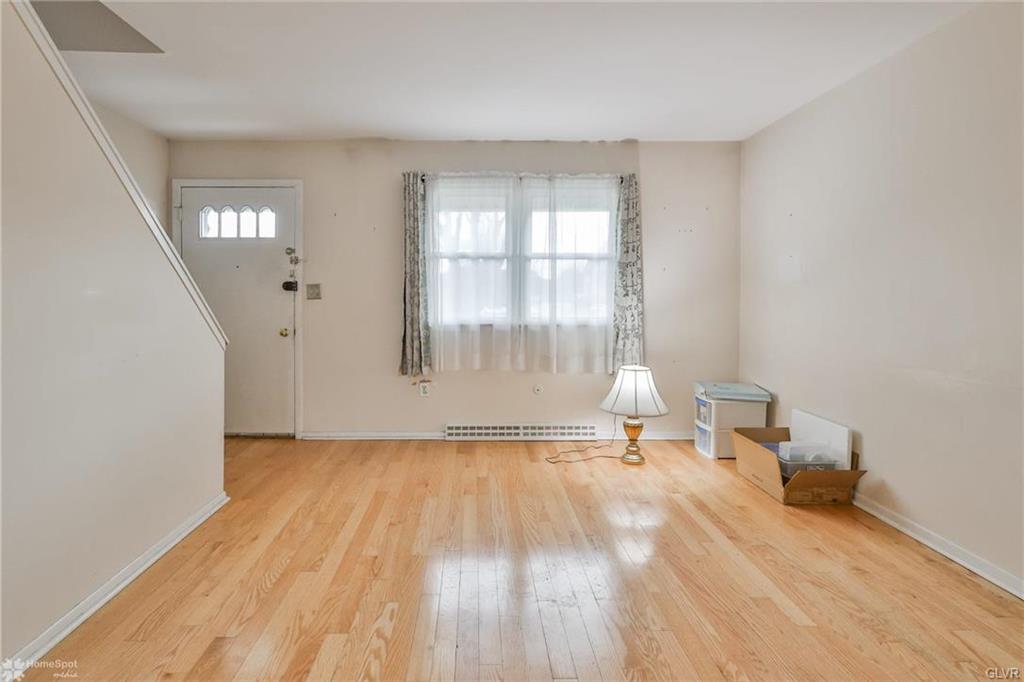 Bethlehem City, Pennsylvania 18017, United States, 2 Bedrooms Bedrooms, ,2 BathroomsBathrooms,Residential,Pending,84447