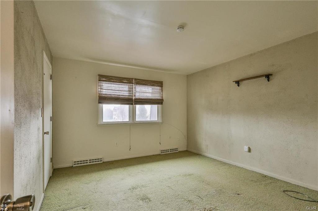 Bethlehem City, Pennsylvania 18017, United States, 2 Bedrooms Bedrooms, ,2 BathroomsBathrooms,Residential,Pending,84447