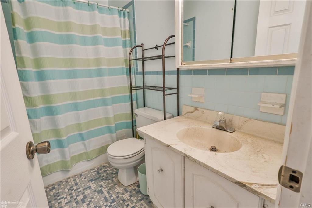 Bethlehem City, Pennsylvania 18017, United States, 2 Bedrooms Bedrooms, ,2 BathroomsBathrooms,Residential,Pending,84447