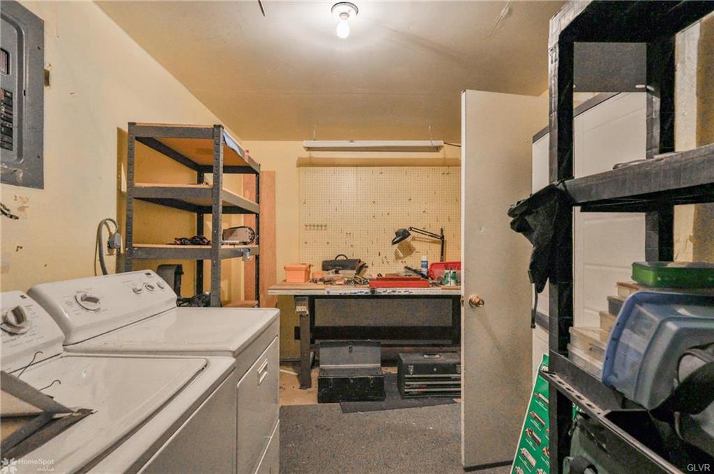 Bethlehem City, Pennsylvania 18017, United States, 2 Bedrooms Bedrooms, ,2 BathroomsBathrooms,Residential,Pending,84447