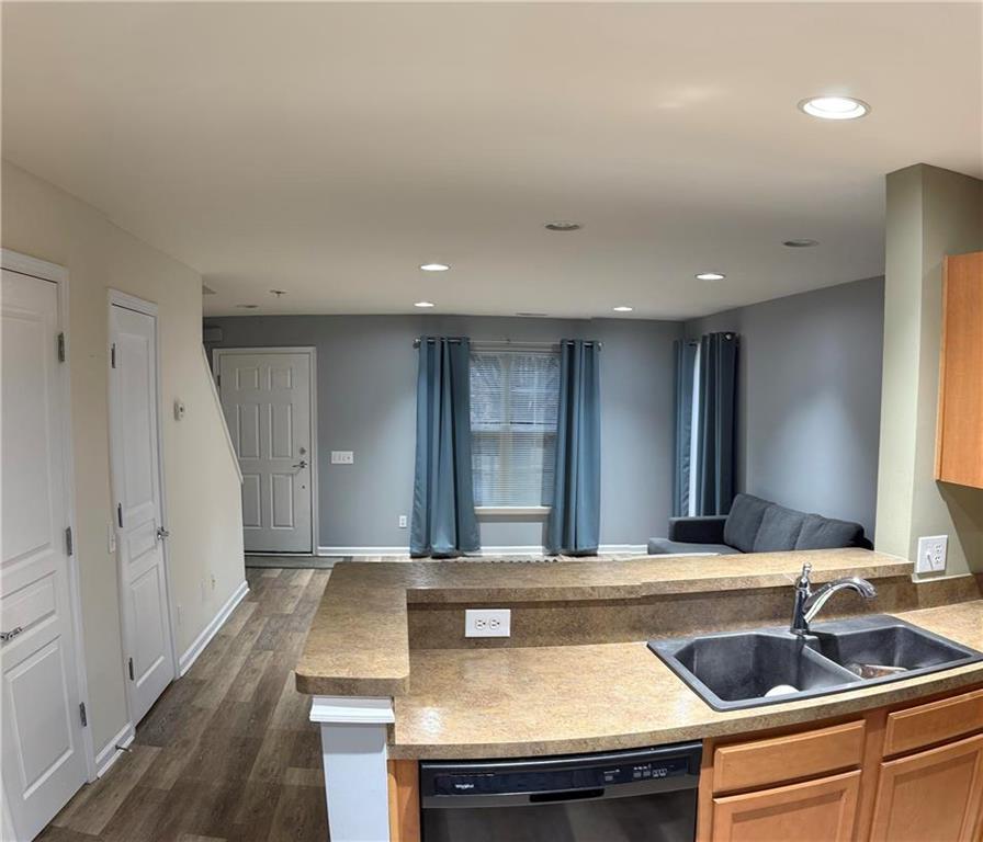 Upper Macungie Twp, Pennsylvania 18031, United States, 2 Bedrooms Bedrooms, ,2 BathroomsBathrooms,Residential,Pending,10921